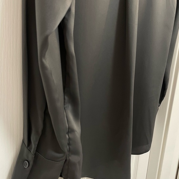 [UNIQLO] Satin Blouse - Picture 7 of 11